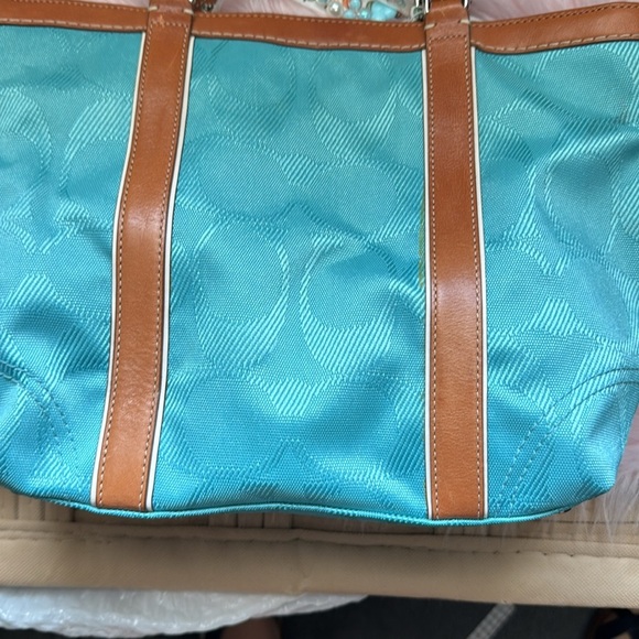 Coach VINTAGE FALL Turquoise and Tan Shoulder Bag - Picture 5 of 10